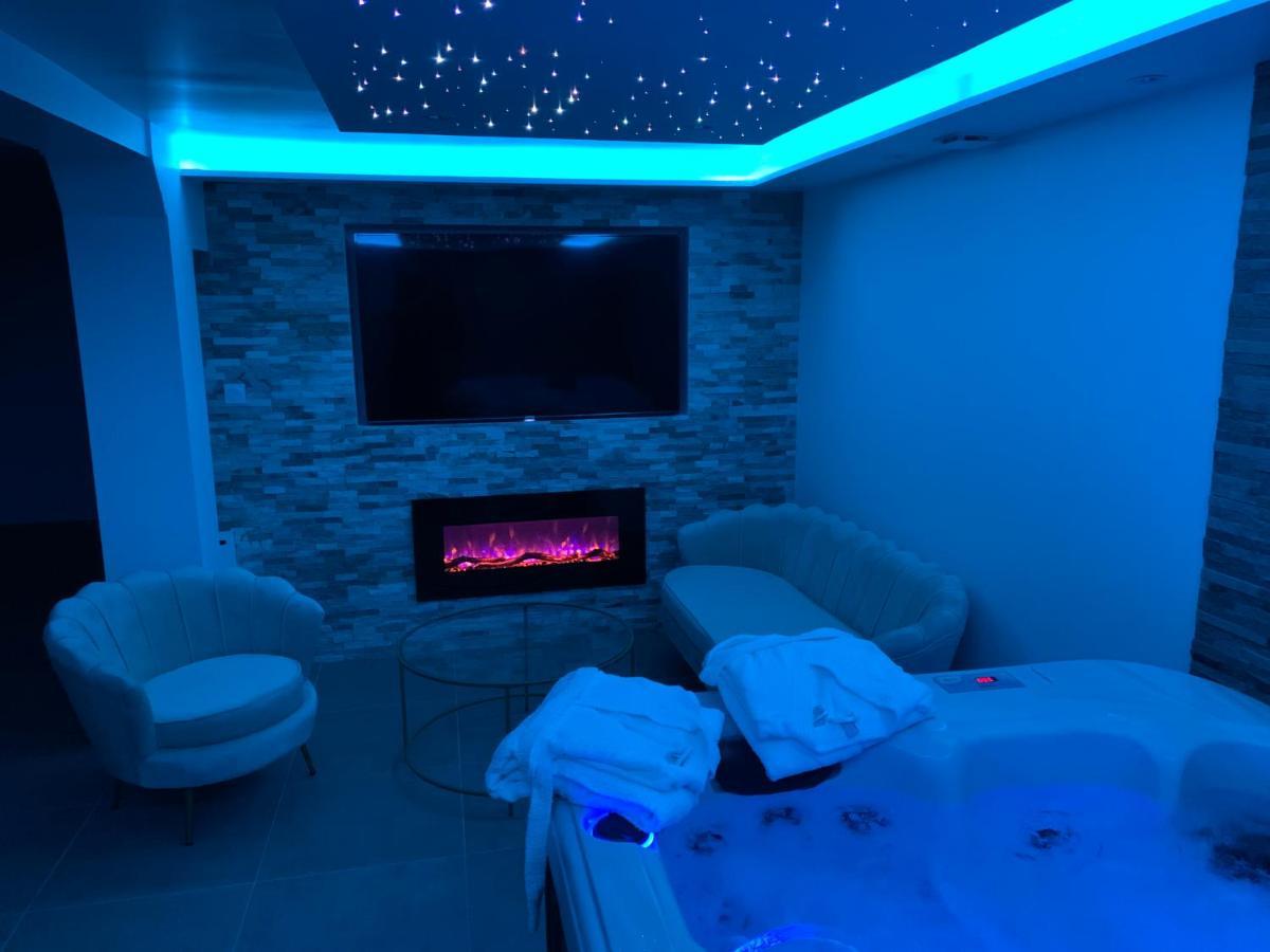 Sandspa Avec Jacuzzi Orange (Vaucluse)